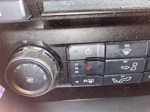 Used 2018 Ford F150 XLT w/ Equipment Group 302A Luxury image 7