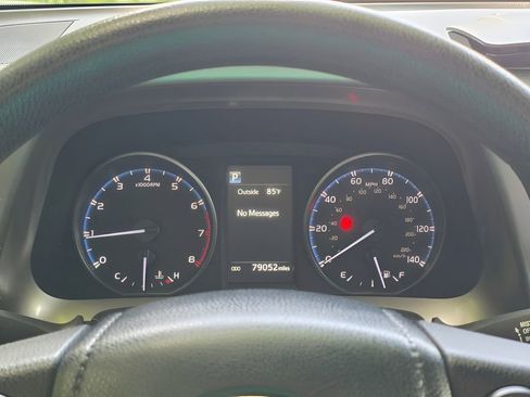 Used 2017 Toyota RAV4 LE FWD image 18