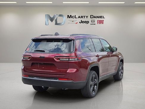 New 2025 Jeep Grand Cherokee L Altitude AWD/4WD image 5