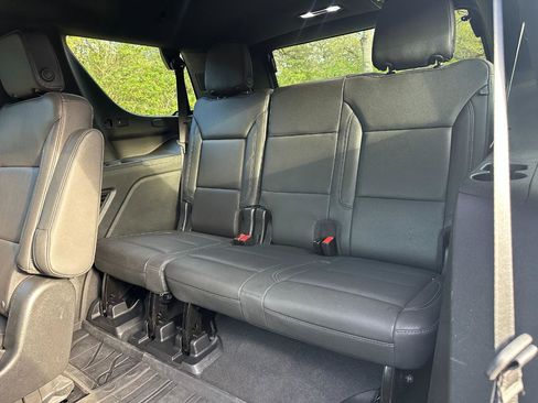 Used 2022 Chevrolet Tahoe LT w/ Luxury Package image 23