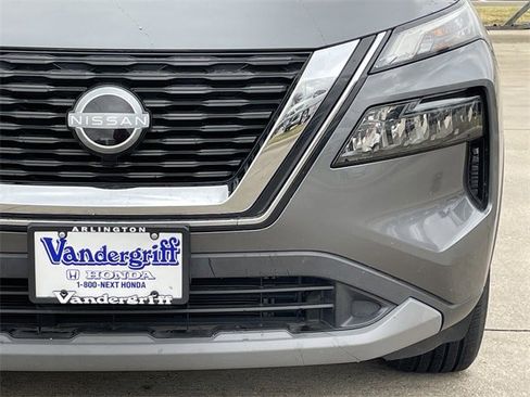 Used 2023 Nissan Rogue S image 8