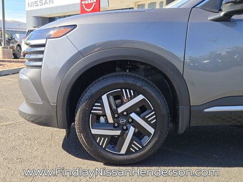 New 2026 Nissan Kicks SV w/ Charging Package FWD image 10