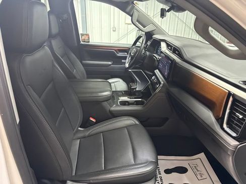 Used 2023 GMC Sierra 1500 Denali w/ Technology Package AWD/4WD image 25