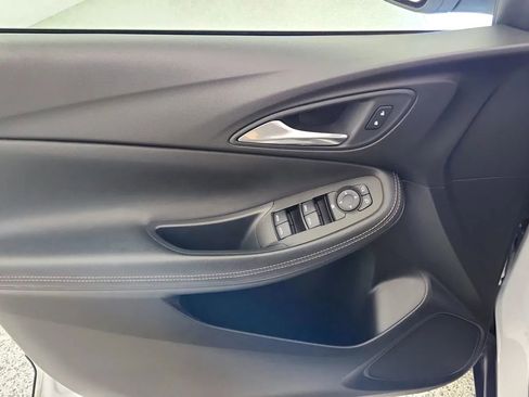 Used 2020 Buick Encore GX Preferred image 32