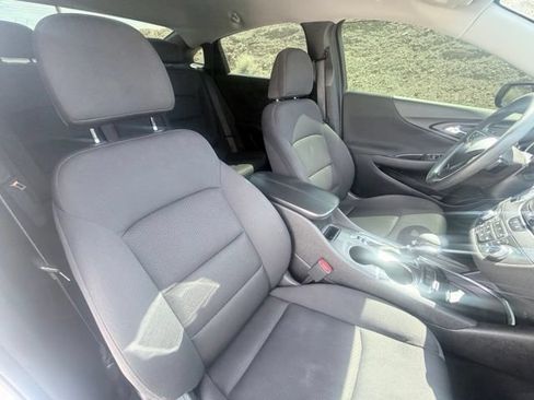 Used 2022 Chevrolet Malibu LT FWD image 27