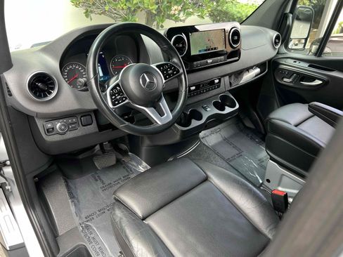 Used 2023 Mercedes-Benz Sprinter 2500 image 26