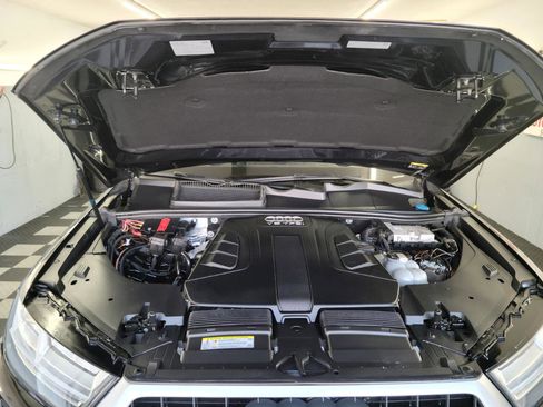 Used 2017 Audi Q7 3.0T Premium Plus w/ Premium Plus Package image 34