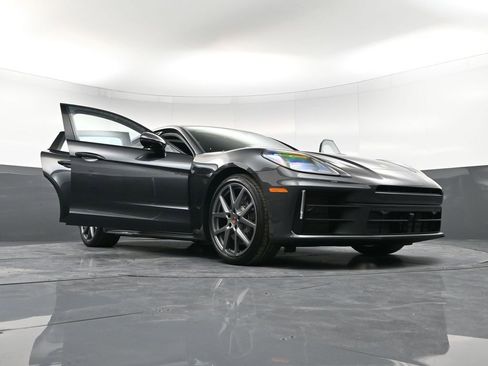 New 2026 Porsche Panamera 4 image 38