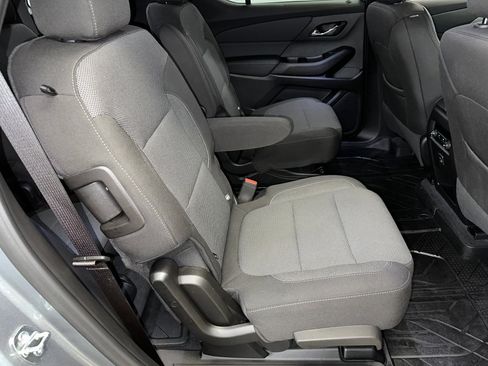 Certified 2023 Chevrolet Traverse LT image 32