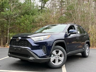 New 2025 Toyota RAV4 XLE w/ Convenience Package