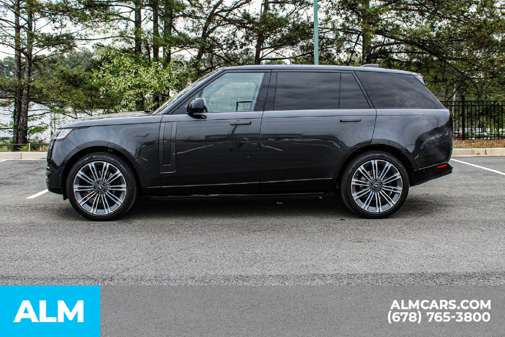 Used 2023 Land Rover Range Rover Long Wheelbase SE AWD/4WD image 6
