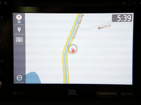 Used 2019 Toyota Sienna Limited Premium image 24