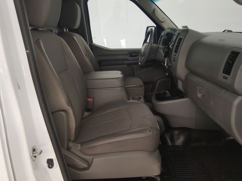 Used 2021 Nissan NV 2500 SV w/ Navigation Package image 23