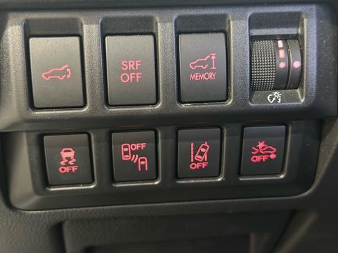 Used 2016 Subaru Outback 3.6R Limited image 20