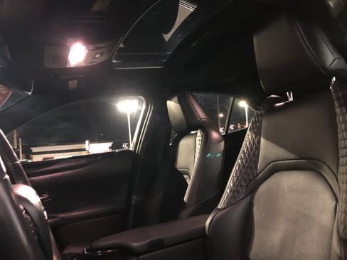 Used 2020 Lexus UX 250h w/ Premium Package image 17