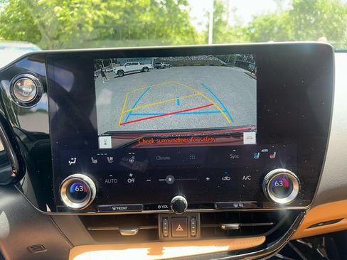 Used 2024 Lexus NX 350h AWD image 36