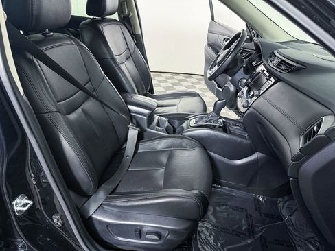 Used 2020 Nissan Rogue SL image 14