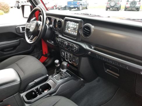 Certified 2022 Jeep Wrangler Unlimited Sport image 11