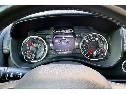 Certified 2021 RAM 1500 Laramie image 27