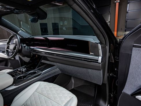 Used 2026 Cadillac Escalade V w/ LPO, Floor Liner Package AWD/4WD image 14
