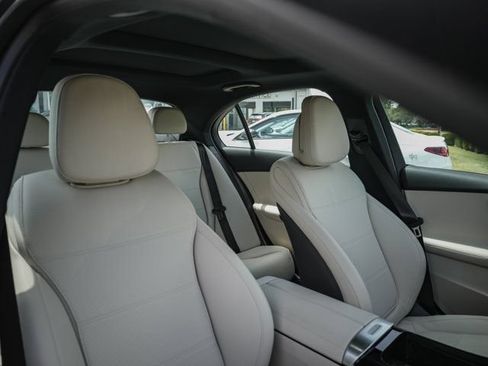 Certified 2025 Mercedes-Benz C 300 4MATIC Sedan image 28