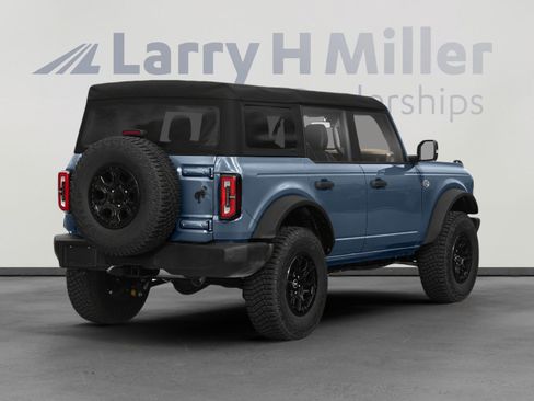 Used 2023 Ford Bronco Wildtrak AWD/4WD image 2