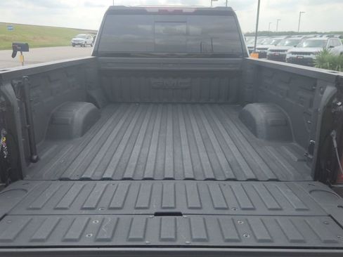 Used 2025 GMC Sierra 2500 SLT w/ Texas SLT Premium Package AWD/4WD image 10