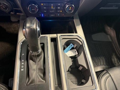 Used 2019 Ford F150 Lariat image 14