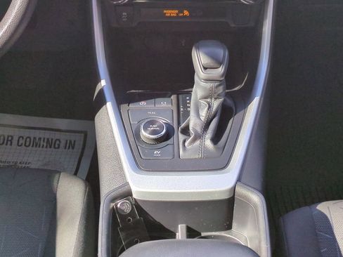 Certified 2022 Toyota RAV4 XLE image 18