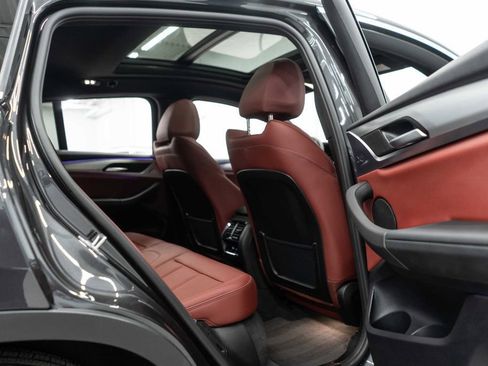 Used 2025 BMW X4 xDrive30i w/ Premium Package image 13