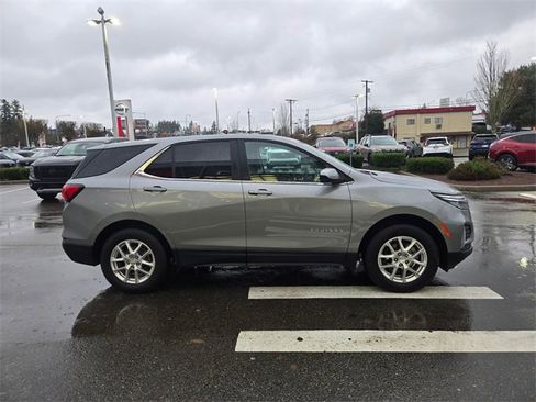 Used 2024 Chevrolet Equinox LT image 6