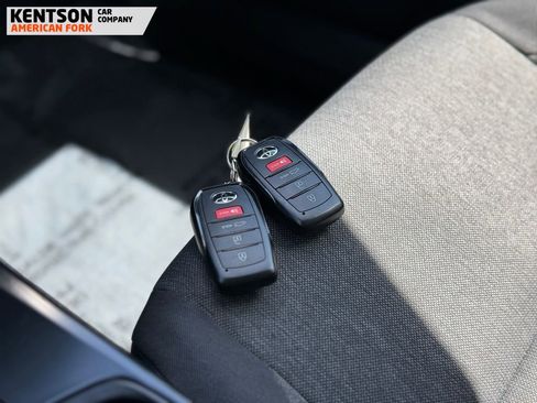 Used 2026 Toyota Camry LE FWD image 31