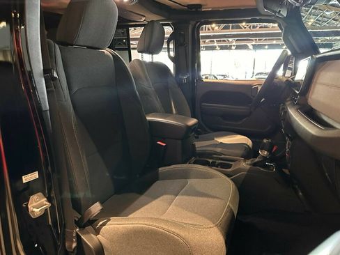 Used 2024 Jeep Wrangler Unlimited Sport AWD/4WD image 30