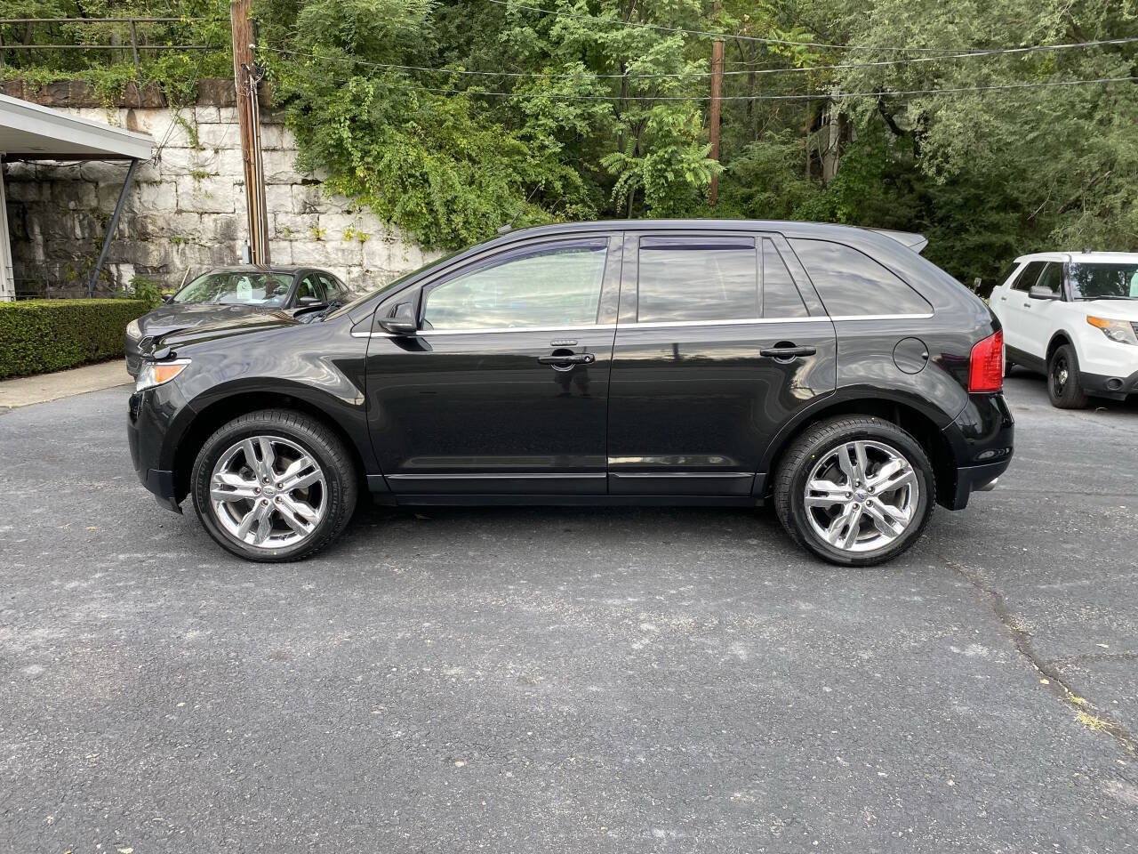 Used 2014 Ford Edge Limited w/ Equipment Group 301A AWD/4WD image 2