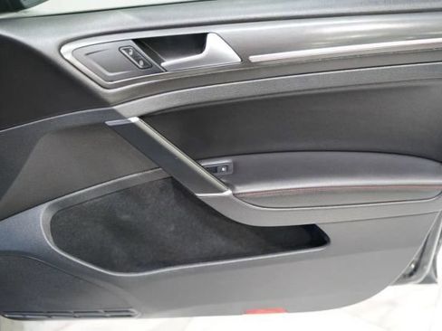 Used 2018 Volkswagen GTI Autobahn FWD image 44