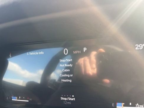 New 2025 Jeep Grand Cherokee Limited w/ Luxury Tech Group II image 18