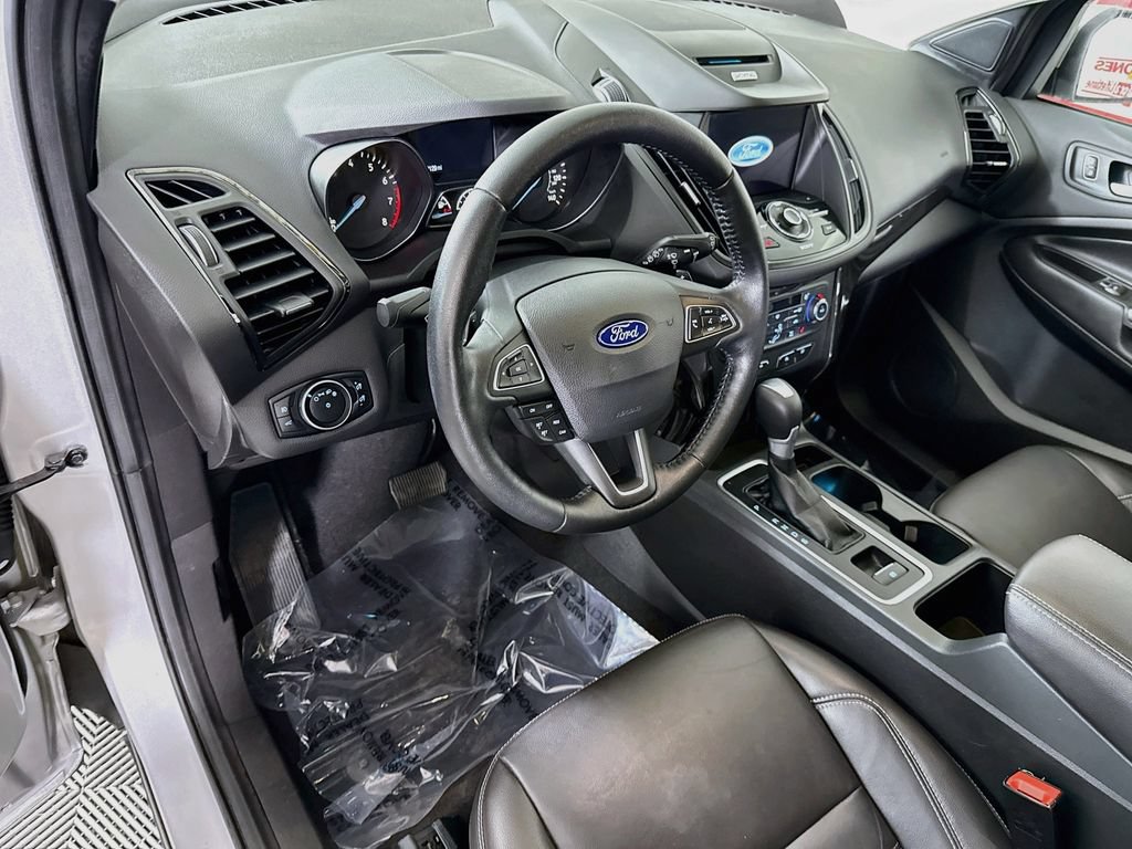 Used 2017 Ford Escape Titanium AWD/4WD image 17