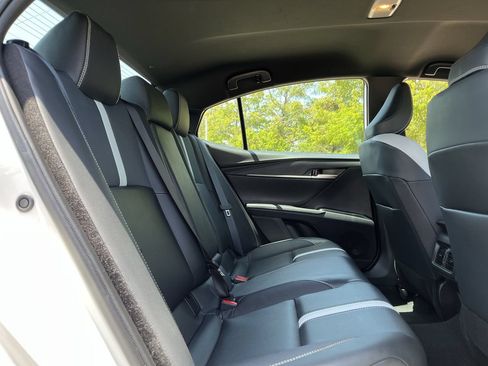 Used 2025 Toyota Camry SE FWD image 26