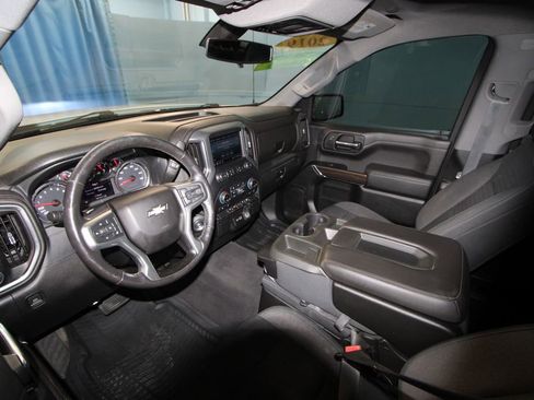 Used 2019 Chevrolet Silverado 1500 LT w/ All-Star Edition AWD/4WD image 2