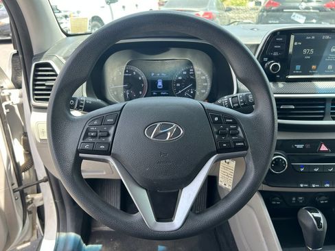 Used 2020 Hyundai Tucson SE w/ Cargo Package FWD image 16