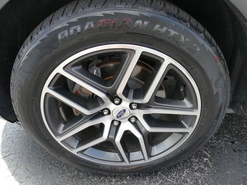 Used 2017 Ford Explorer Sport w/ Equipment Group 401A AWD/4WD image 10