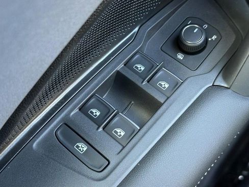 New 2026 Volkswagen Tiguan SE R-Line image 16