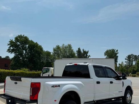 Used 2020 Ford F350 XLT AWD/4WD image 4