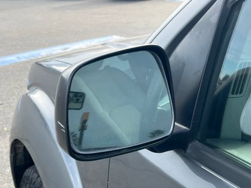 Used 2017 Nissan Frontier SV image 20