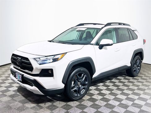 Certified 2022 Toyota RAV4 Adventure image 4