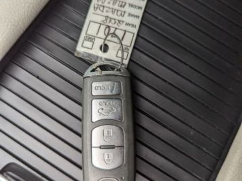 Used 2018 MAZDA MAZDA3 Grand Touring w/ Premium Equipment Package image 26