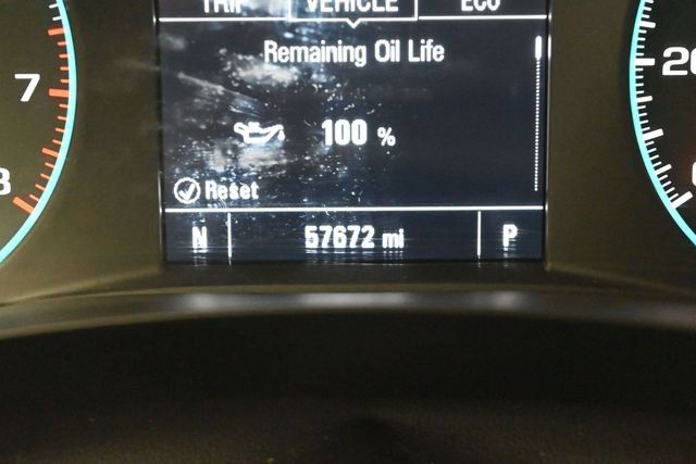 Used 2021 Chevrolet Traverse LT w/ LPO, Blackout Package FWD image 4