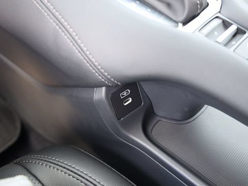 New 2027 Honda HR-V EX-L image 23