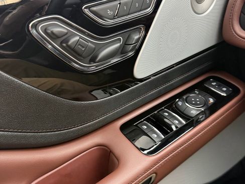 Used 2025 Lincoln Aviator Reserve w/ Equipment Group 201A AWD/4WD image 26