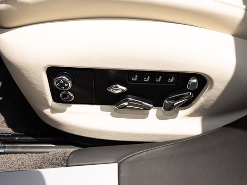 New 2026 Bentley Flying Spur Plug-In Hybrid AWD/4WD image 32